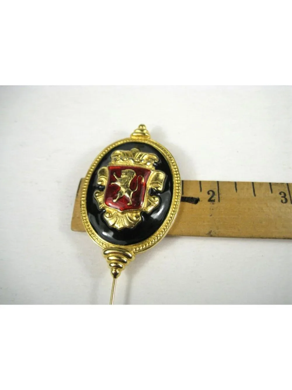 Ben Amun Gold Tone Lion Crest Enamel Stick Pin Vintage 1980s